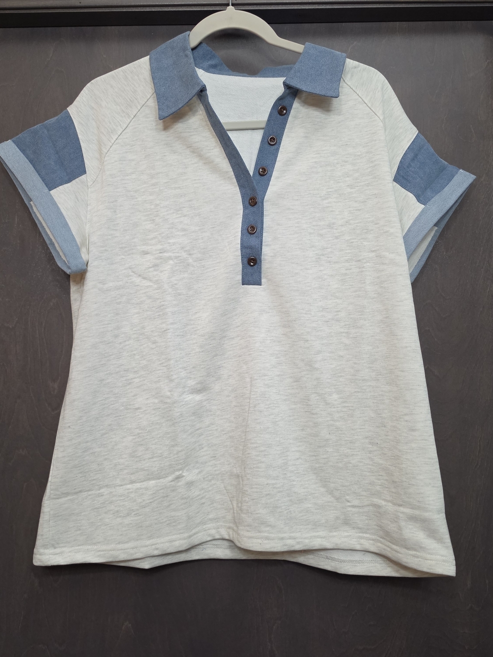 Casual Two-Tone Polo Top - Light Gray & Blue Denim